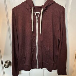 Vuori Halo Performance Hoodie Maroon